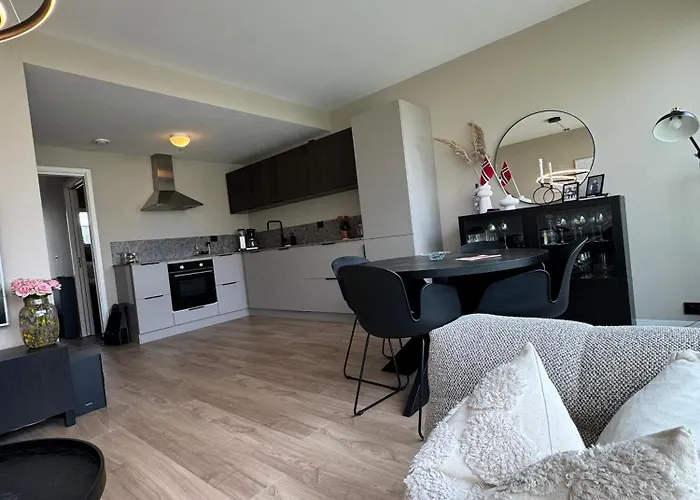 Recently Renovated Apartmán *